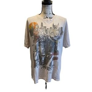 Marvel Avengers Vintage T-Shirt Graphic White Size Medium Distressed Rare Grunge